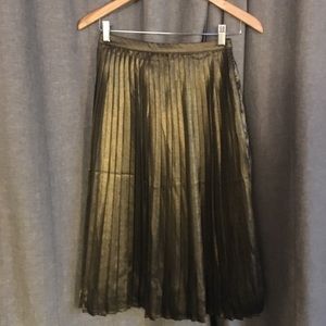 Abercrombie & Fitch Metallic Gold Pleated Skirt XS